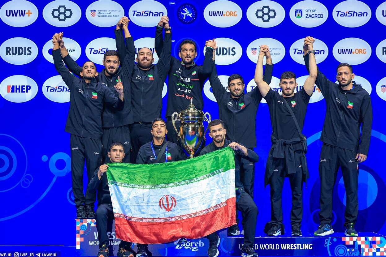 افتخارآفرینان کشتی وارد ایران شدند