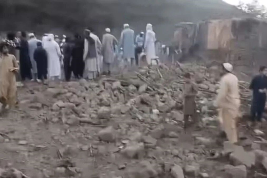انفجار انبار بمب در پاکستان ۲۴ نفر را به کام مرگ فرستاد