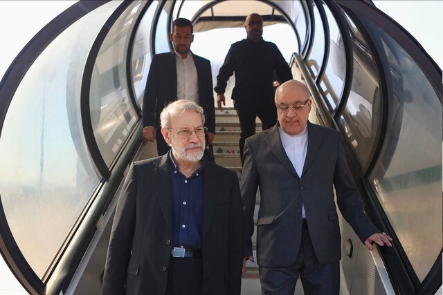  لاریجانی وارد بیروت شد