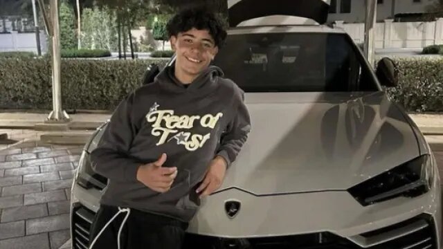 لامبورگینی ۲۶۵ هزار یورویی، هدیه لاکچری رونالدو به پسر ۱۵سالهاش