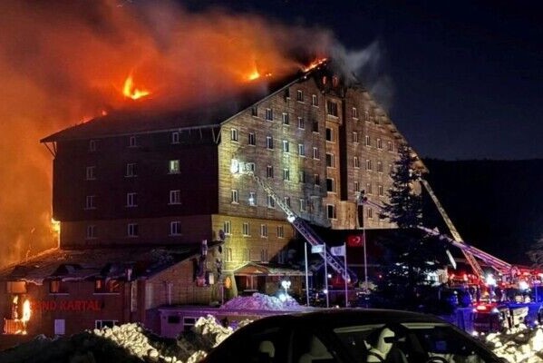 حبس ابد ۱۱ نفر در پرونده آتشسوزی یک هتل در ترکیه