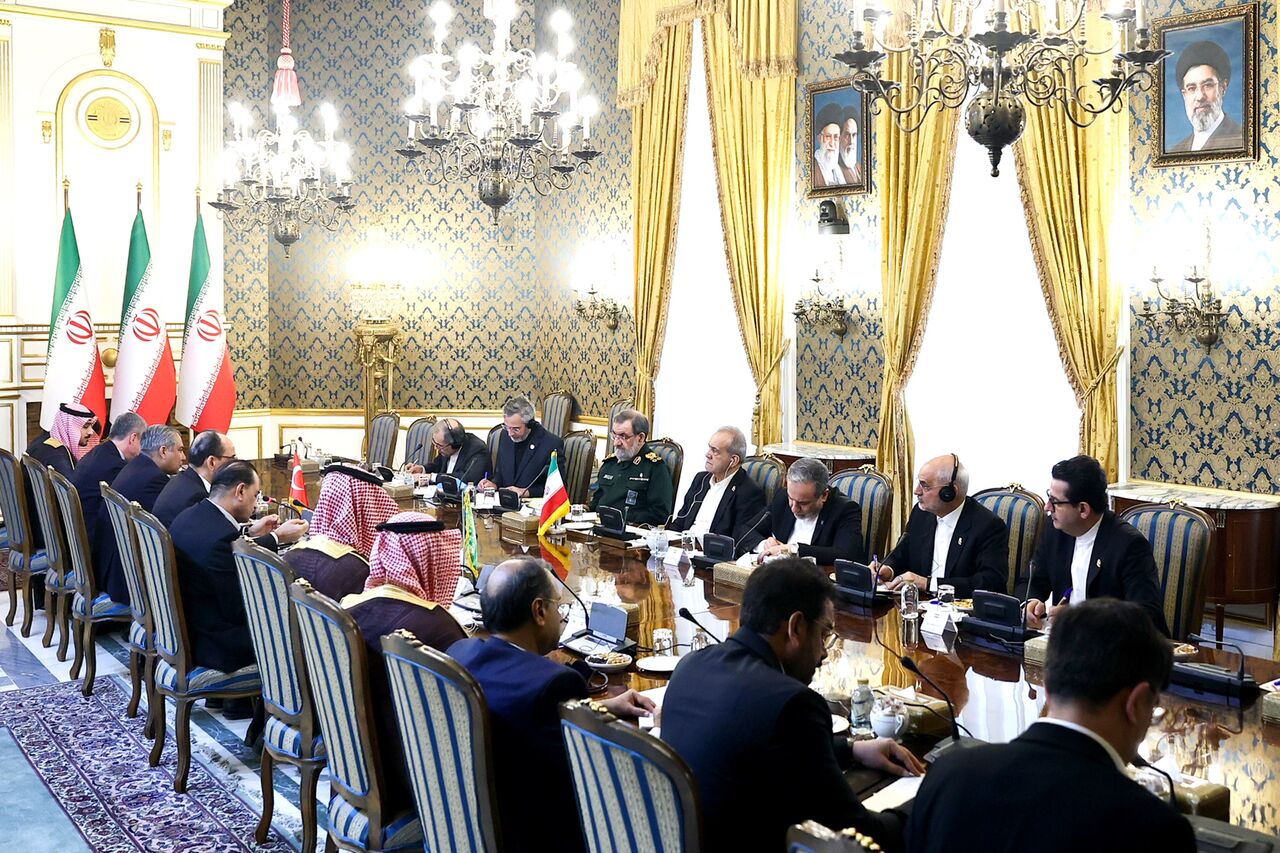 دیدار مقامات پاکستان، ترکیه و عربستان با دکتر پزشکیان