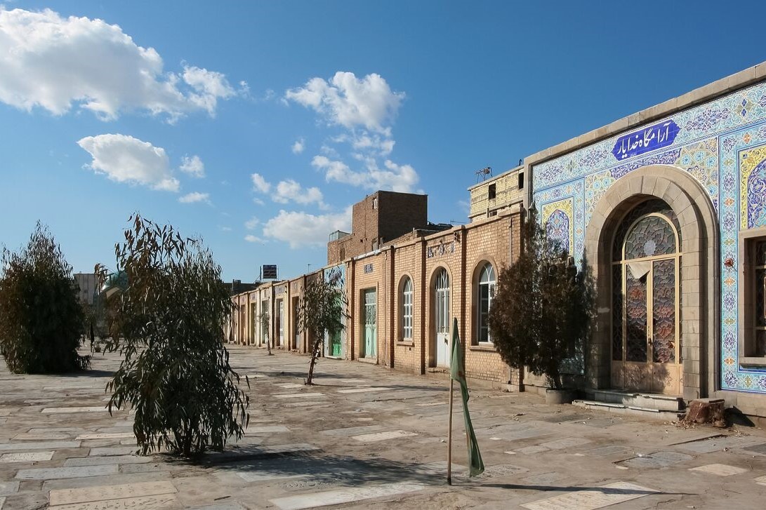 معاون استاندار قم: ۸۰ درصد قبرستان نو به باغ مزار تبدیل می‌شود