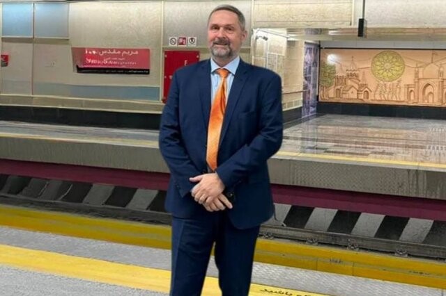  شرکت سفیر سوئیس در تهران در مراسم افتتاح ایستگاه مریم مقدس