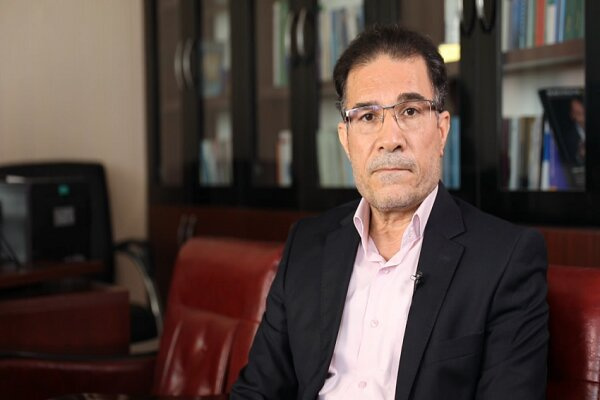 دهقانی‌ فیروزآبادی: تنگه هرمز ابزار راهبردی جدید ایران است