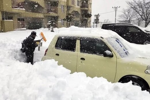 سرمای شدید و بارش سنگین برف در ژاپن