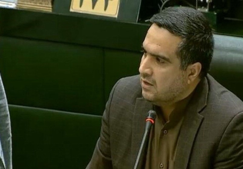 واکنش یک نماینده به تهدید خودروسازان به توقف تولید