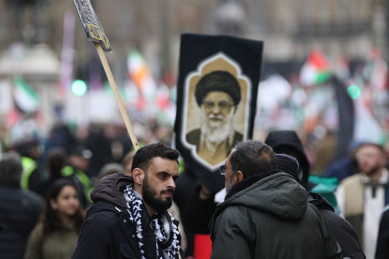 حمایت از رهبر انقلاب در تظاهرات لندن لابی صهیونیسم را به خشم آورد