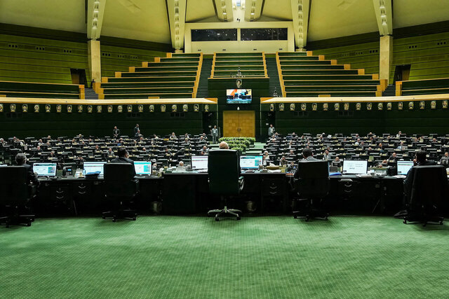  صحن مجلس شورای اسلامی مهدوی شد