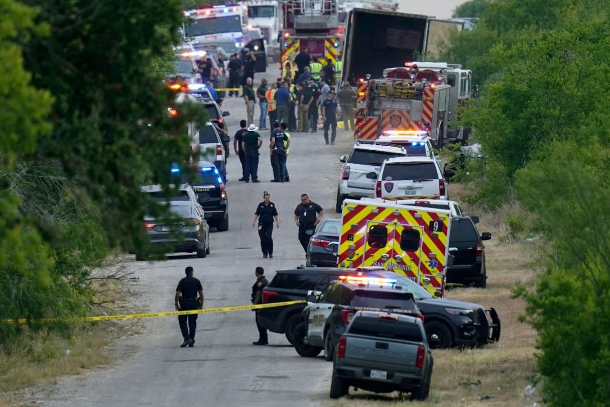 کشف اجساد 46 پناهجو در یک کامیون در تگزاس +تصاویر