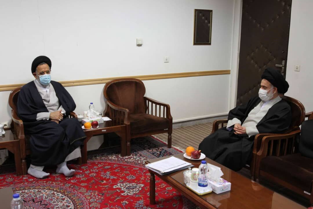 وزیر اطلاعات با رئیس جامعه مدرسین در قم دیدار کرد