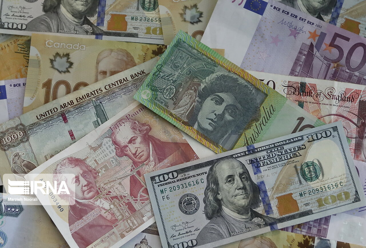 نرخ رسمی یورو و ۲۱ ارز کاهش یافت 