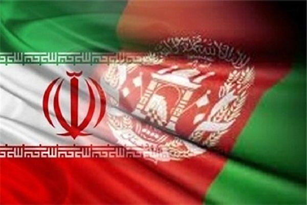 روایت توئیتری دستیار وزیر خارجه از تسهیل ورود قانونی اتباع به ایران