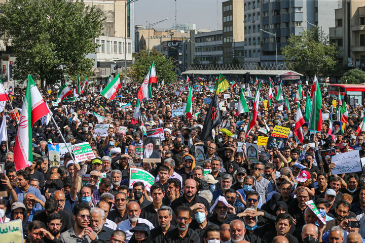 دانشجویان دانشگاه قم اقدامات اغتشاشگران را محکوم کردند