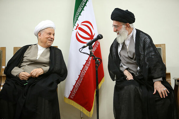 گفت‌وگوی منتشر نشده رهبر انقلاب با آیت الله هاشمی‌ رفسنجانی در مورد مذاکره با آمریکا