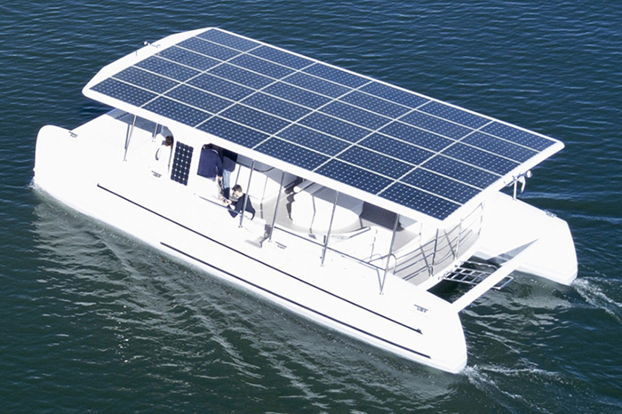 اولین قایق تفریحی خورشیدی جهان