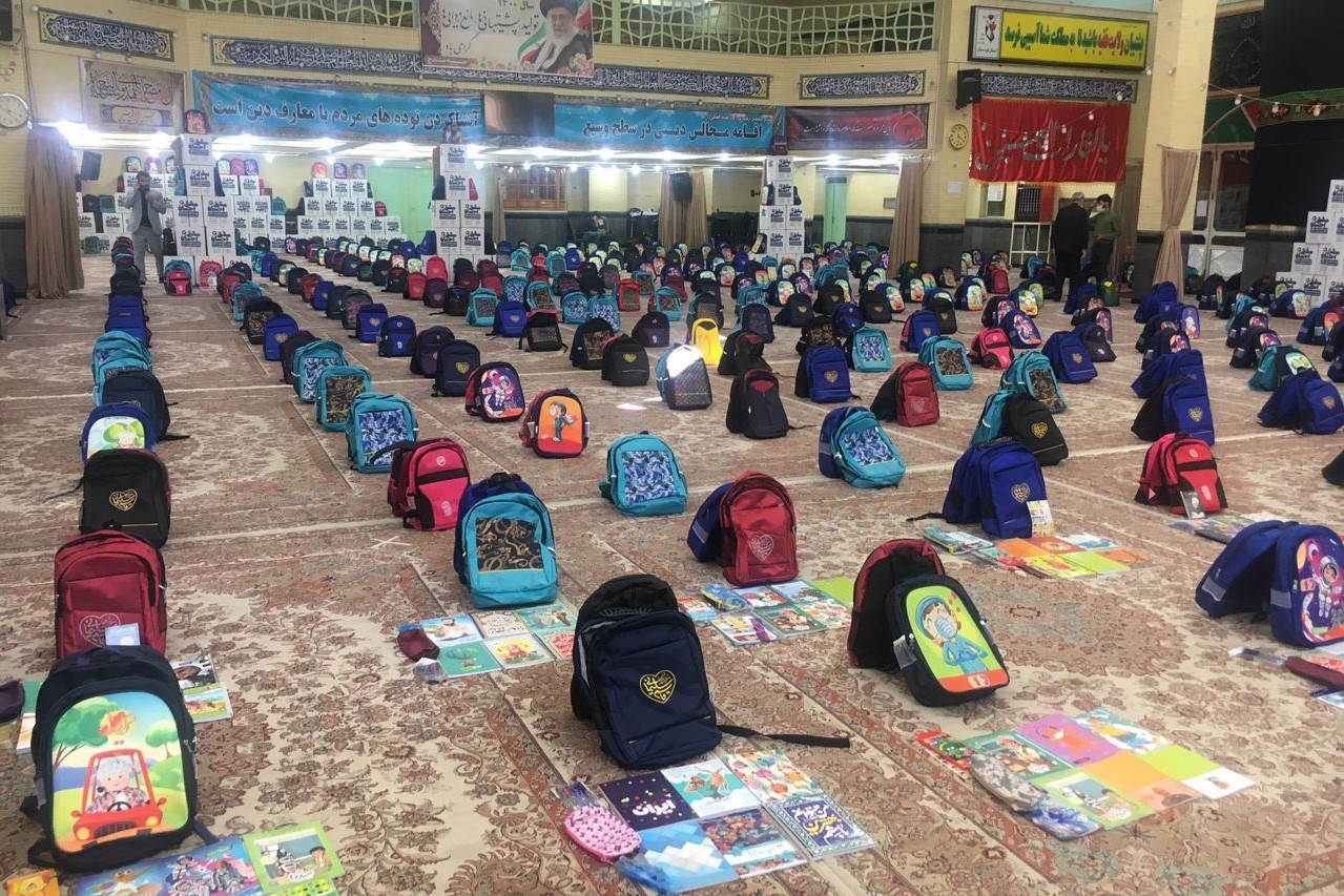 ۱۰ هزار کیف و نوشت‌افزار ایرانی به دانش‌آموزان قمی اهدا می‌شود