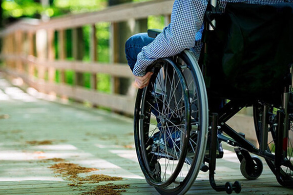 استفاده نیم‌­بها افراد با معلولیت شدید از حمل و نقل برون شهری 