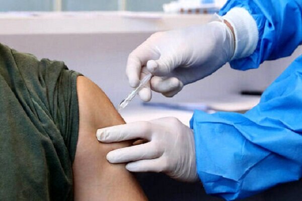 حذف شرط سِنی تزریق واکسن کرونا برای افراد بالای ۱۸ سال در قم 