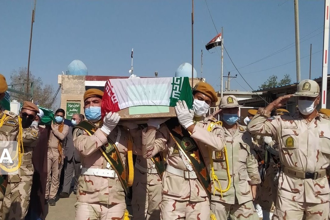 تفحص پیکر ۲۴ شهید دفاع مقدس در چهار استان مرزی عراق با ایران