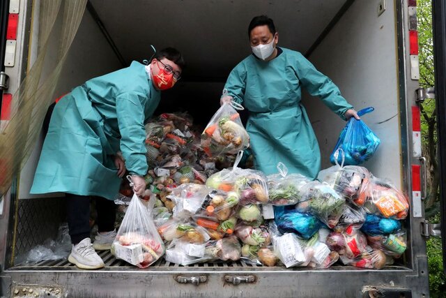 ثبت روزانه بیش از ۲۰ هزار ابتلا به کرونا در چین/مشکل تامین غذا در شانگهای